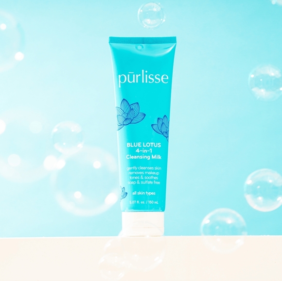 BLUE LOTUS 4~IN~1 CLEANSING MILK - Picture 1 of 5